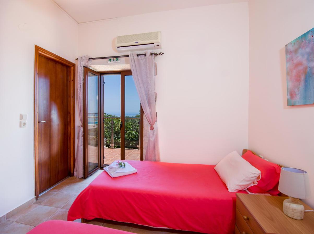 Villa Kourouni ستالوس المظهر الخارجي الصورة