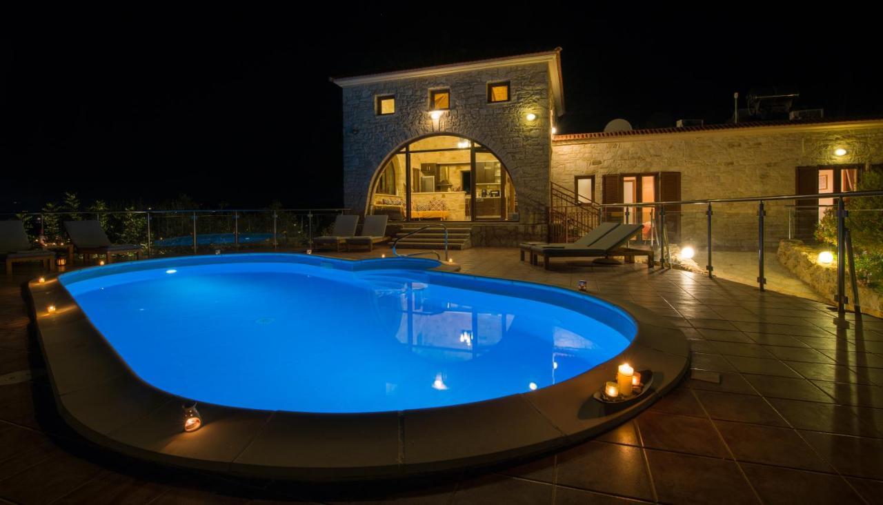 Villa Kourouni ستالوس المظهر الخارجي الصورة