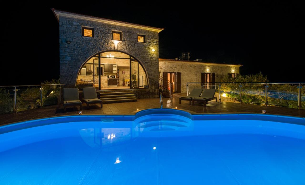 Villa Kourouni ستالوس المظهر الخارجي الصورة