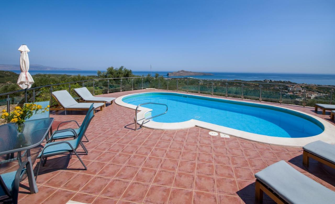 Villa Kourouni ستالوس المظهر الخارجي الصورة