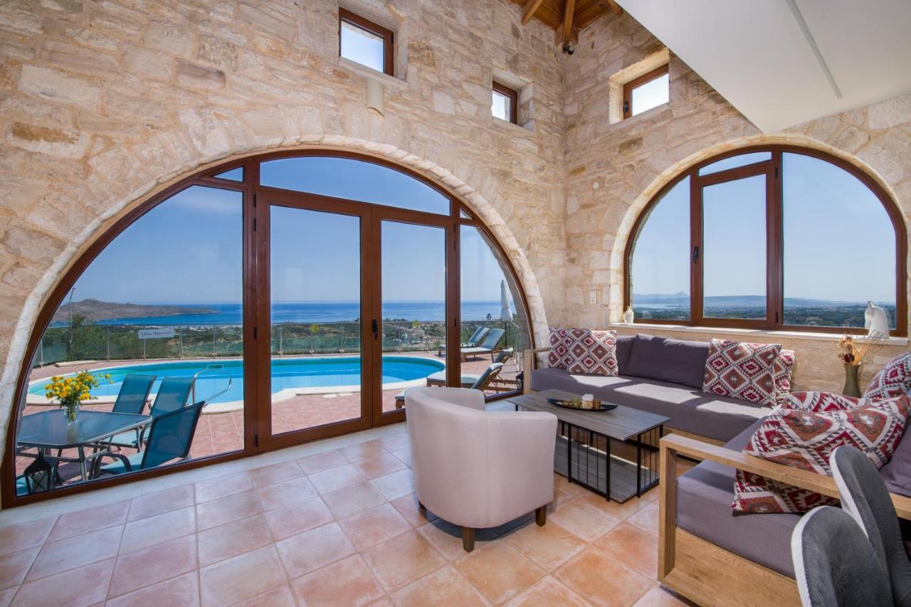 Villa Kourouni ستالوس المظهر الخارجي الصورة